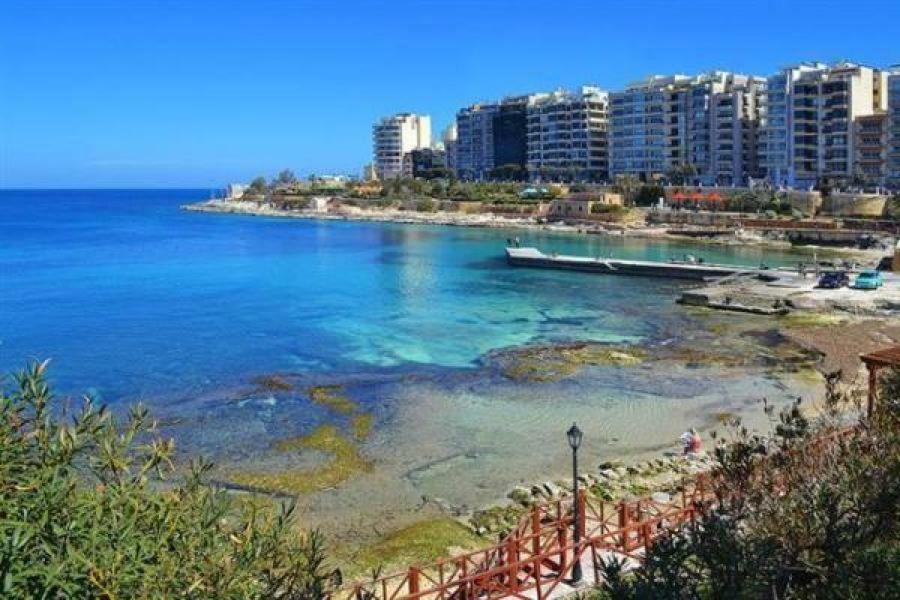 Apartament Cosy 1Br Penthouse With Terrace, Great Location Gzira Zewnętrze zdjęcie
