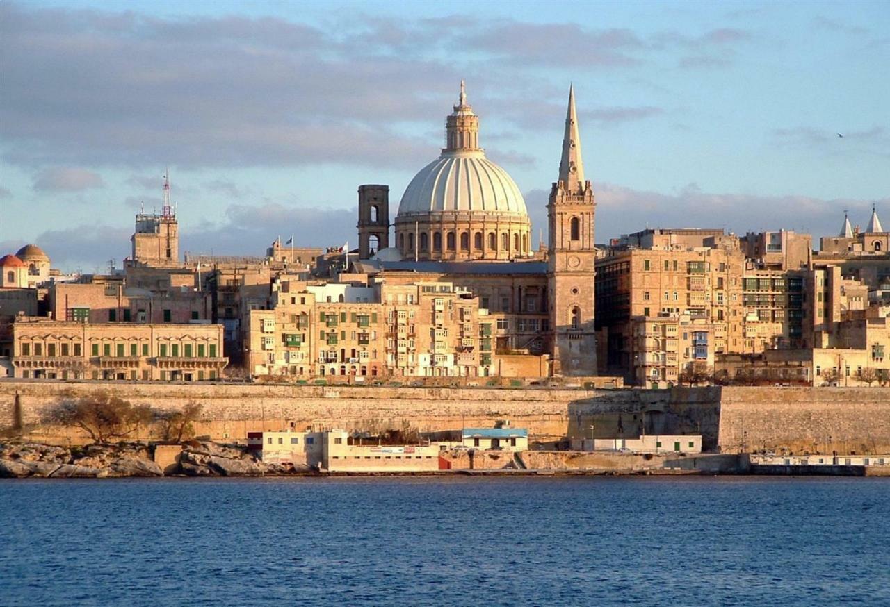 Apartament Cosy 1Br Penthouse With Terrace, Great Location Gzira Zewnętrze zdjęcie