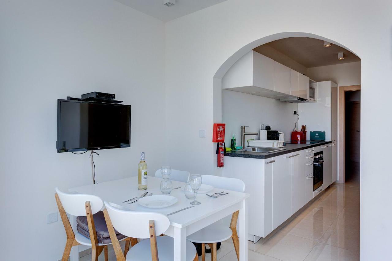 Apartament Cosy 1Br Penthouse With Terrace, Great Location Gzira Zewnętrze zdjęcie