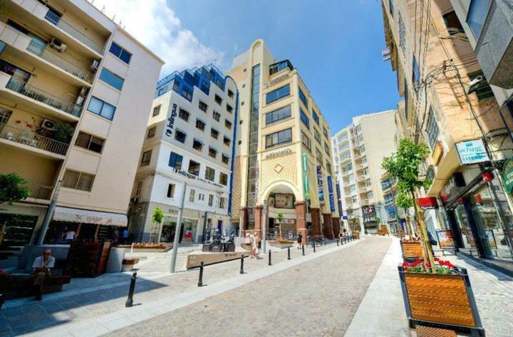 Apartament Cosy 1Br Penthouse With Terrace, Great Location Gzira Zewnętrze zdjęcie